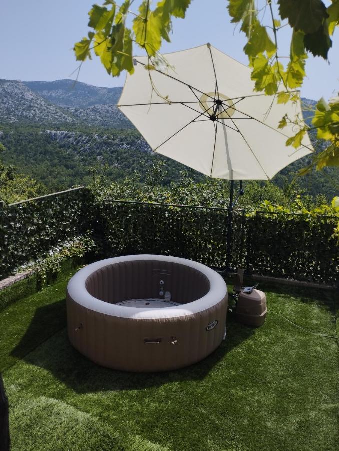 Holiday Home Carevic Gornja Brela Экстерьер фото